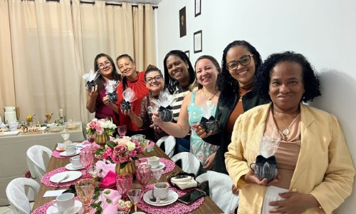 Conheça o Projeto Mulheres à Mesa com Jesus